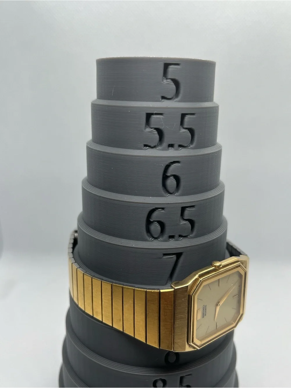 Men's Vintage 1983 Watch SEIKO 7430-5409 Gold 7.5” Wrist Running